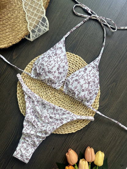 Fluido y fabuloso Bikini