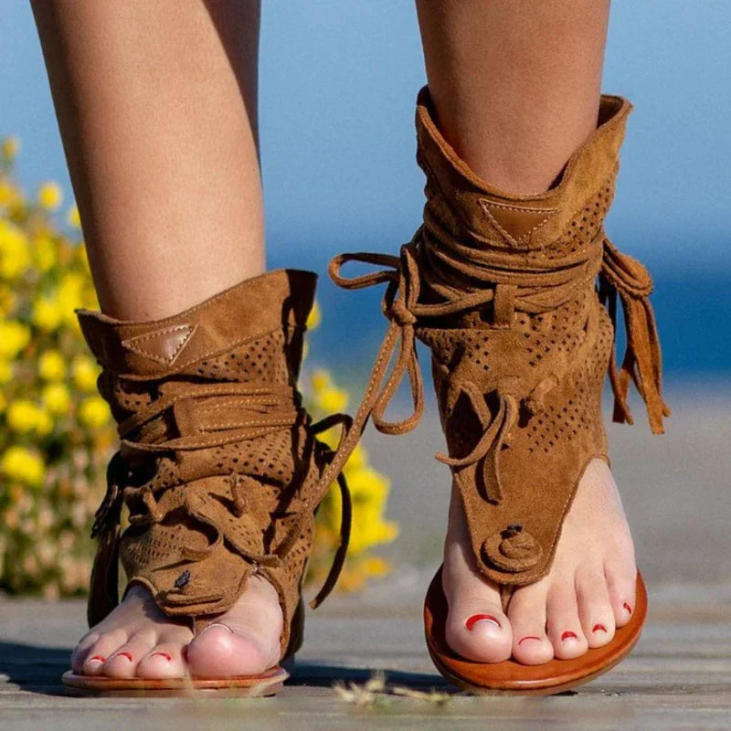 CM | Sandalias con detalle de flecos