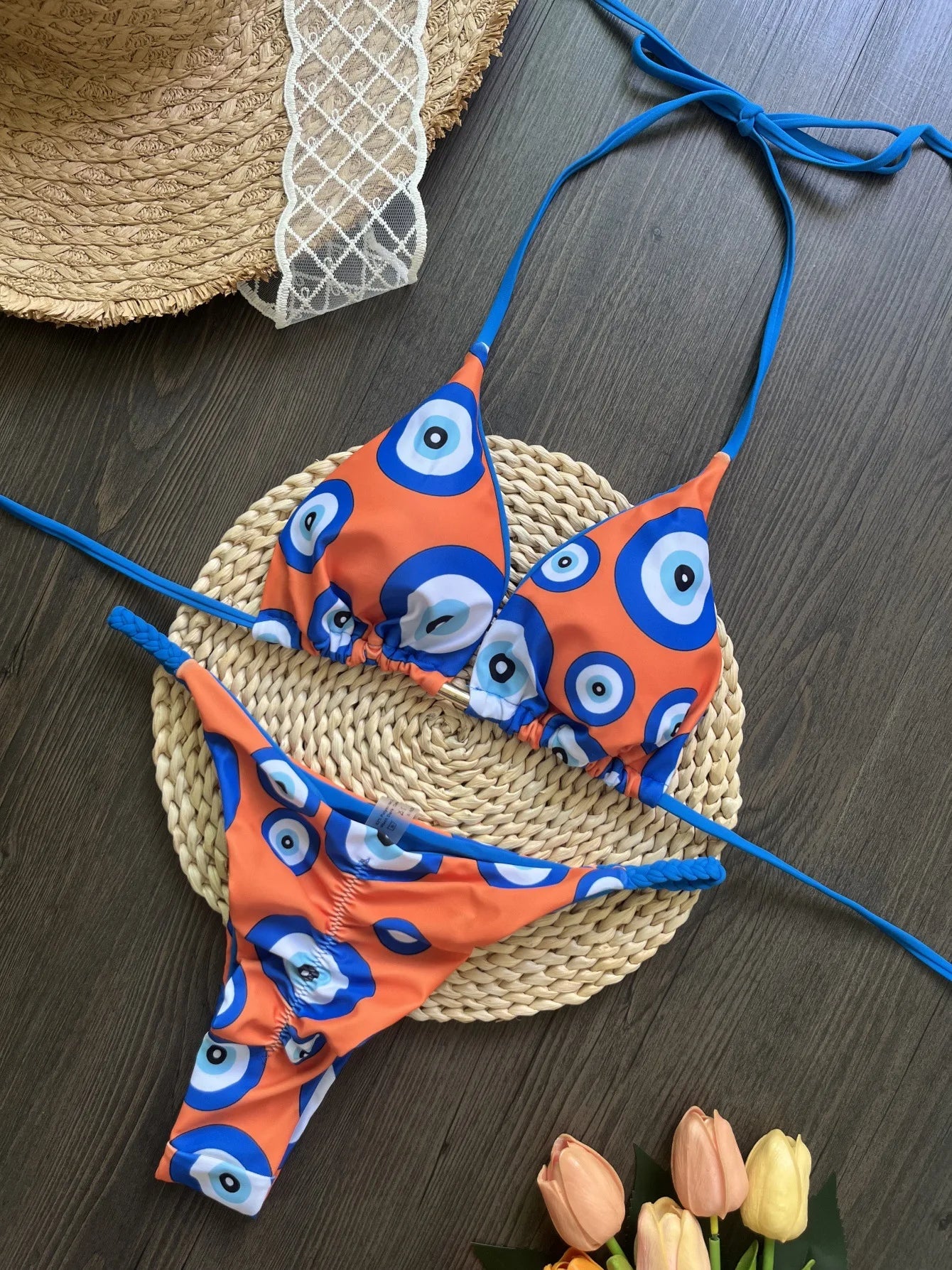Fluido y fabuloso Bikini