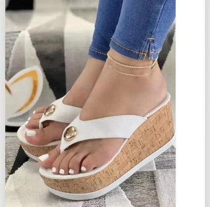 CM | Sandalias clásicas y aireadas