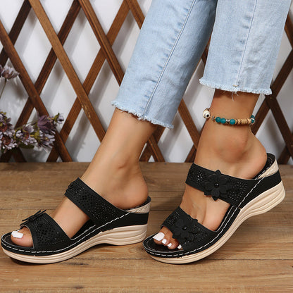 CM | Sandalias ortopédicas con cuña de flores