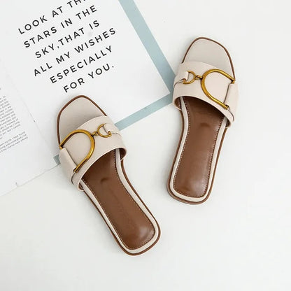 CM | Elegantes sandalias con hebilla