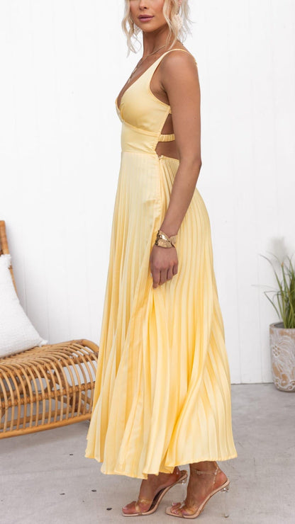 CM | Maxi vestido con cuello en V plisado amarillo