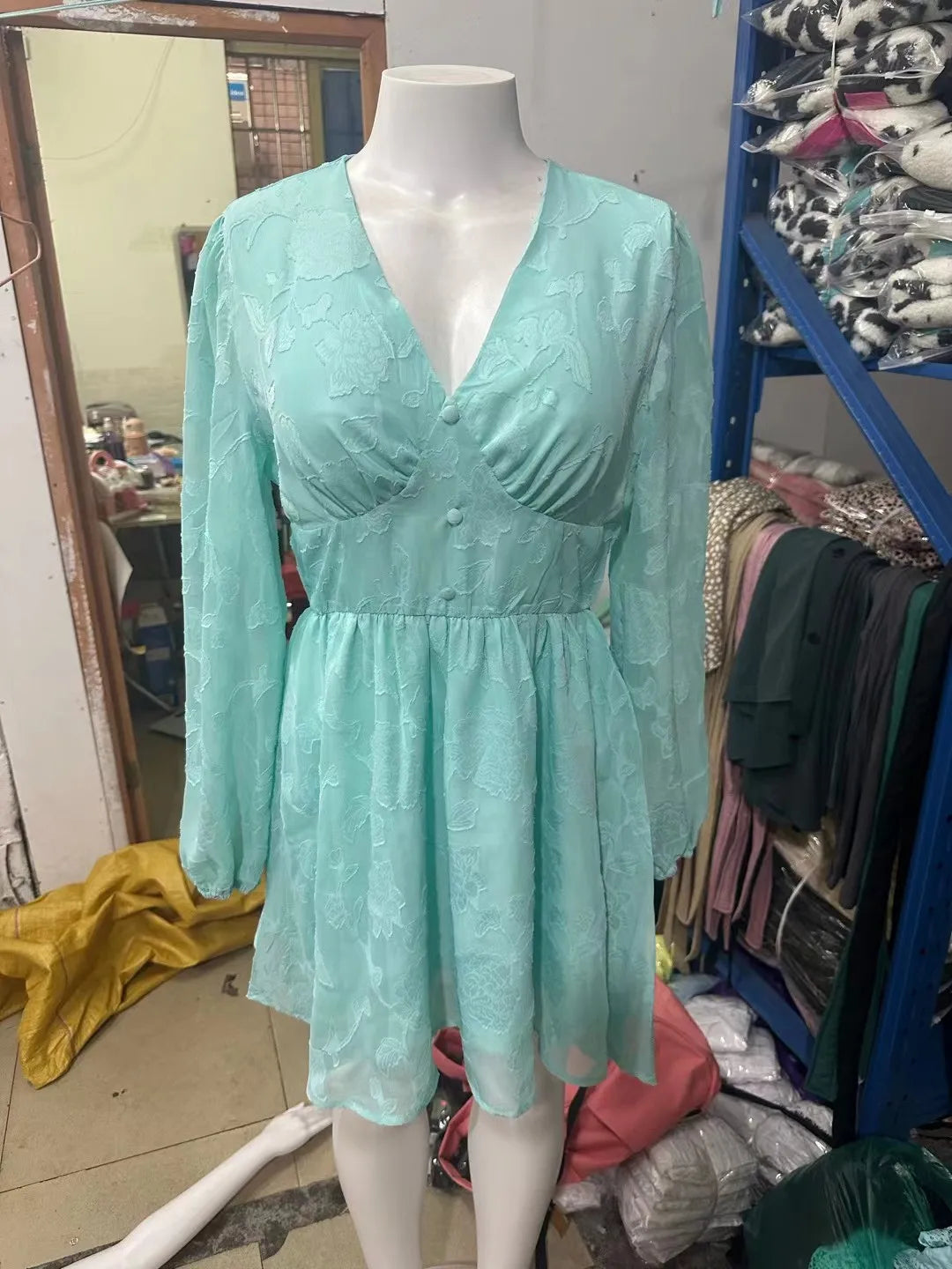 CM | 2024 Sexy mini vestido boho verde de manga larga y escote en A