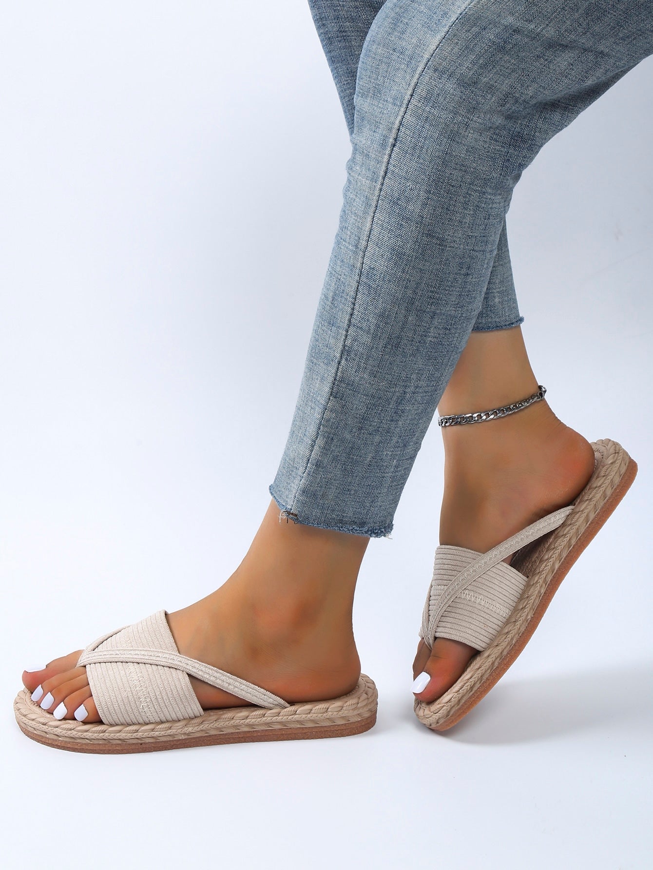 CM | Sandalias minimalistas de pana