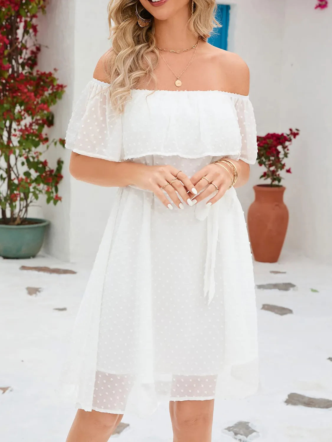 CM | Off Should Mini vestido de manga corta