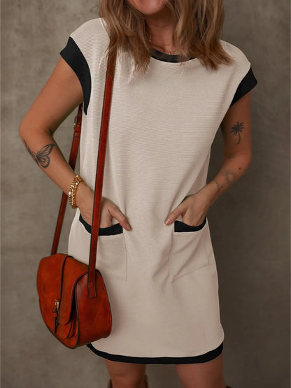 CM | Mini vestido con escote redondo y manga larga