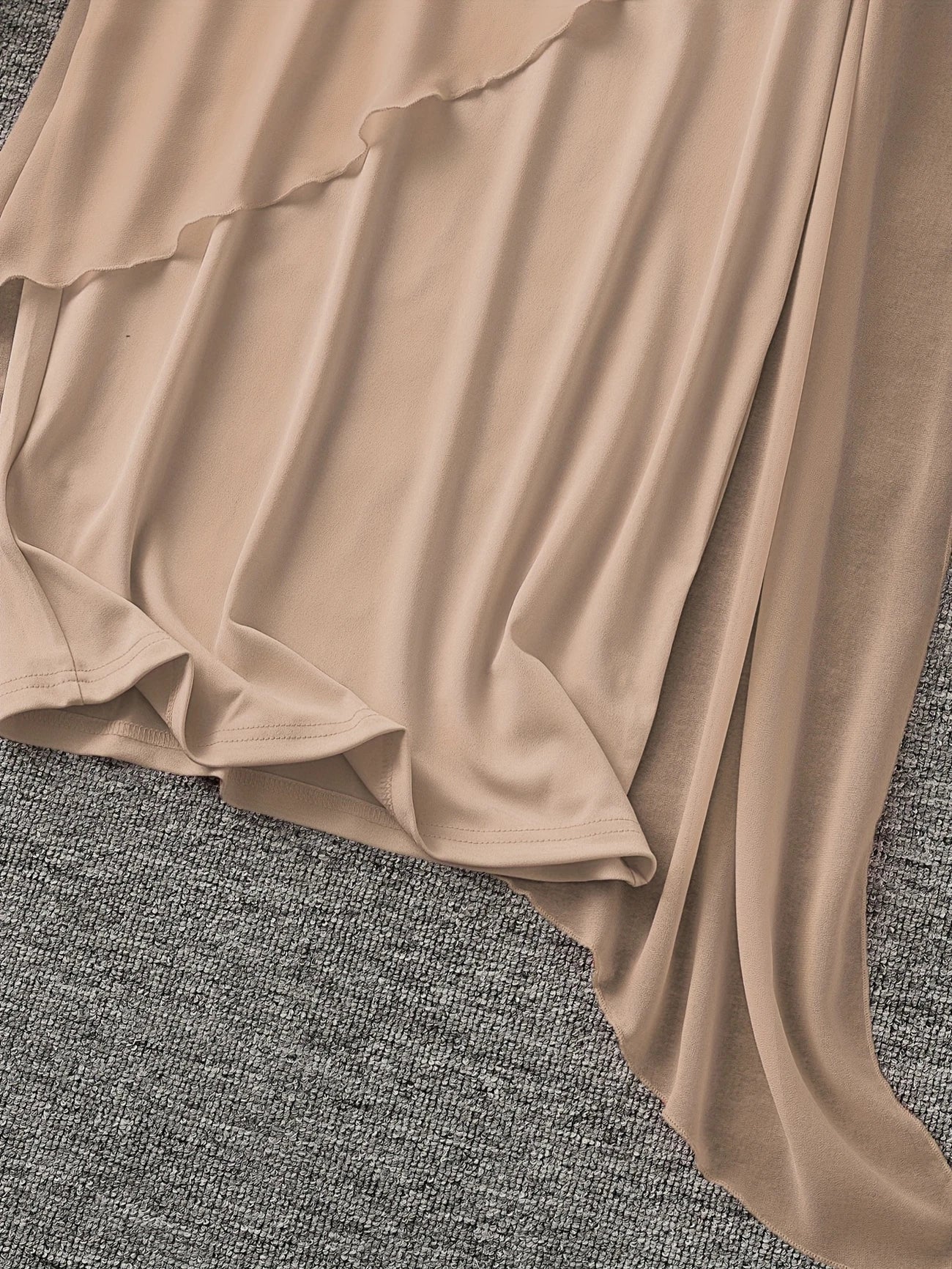 CM | VESTIDO MIDI SIN MANGAS ATEMPORAL