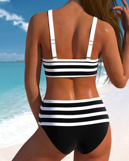 CM | Elegante bikini de verano de colores