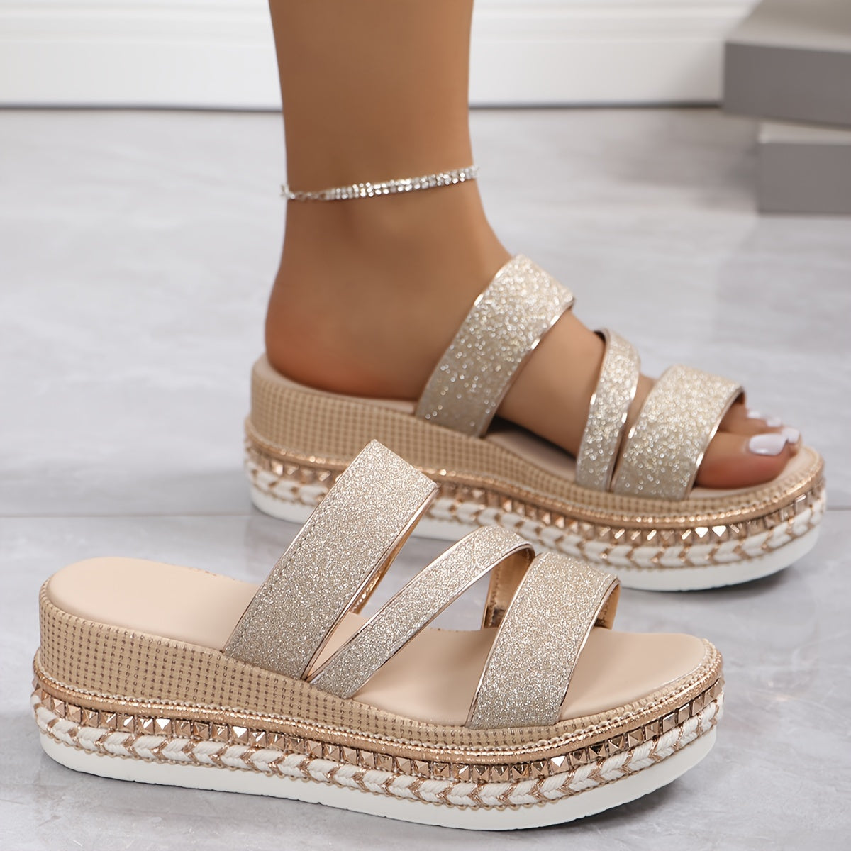 CM | Acogedoras sandalias de primavera