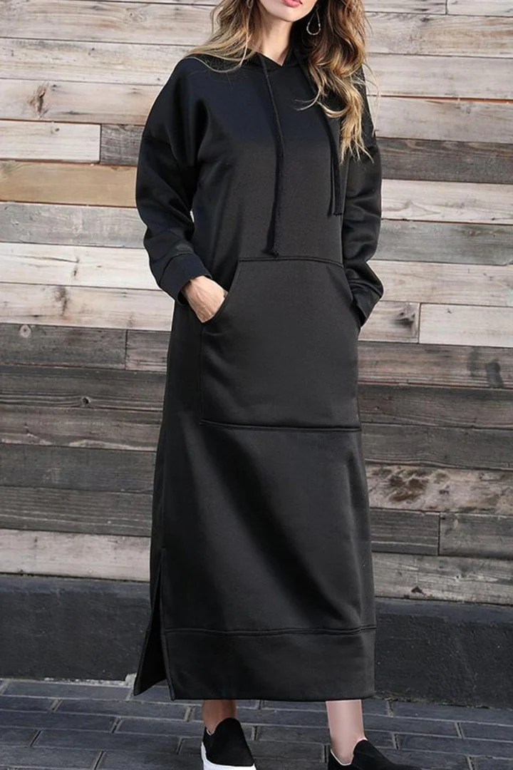 CM | Elegante vestido monocromo con capucha, bolsillos y abertura