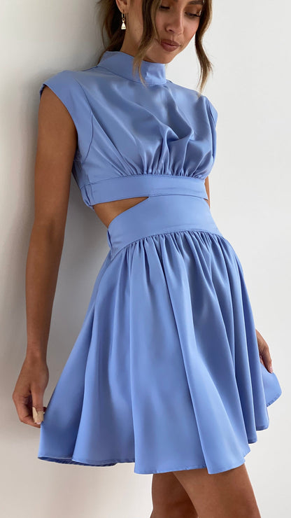 CM | Vestido corto estructurado con escote