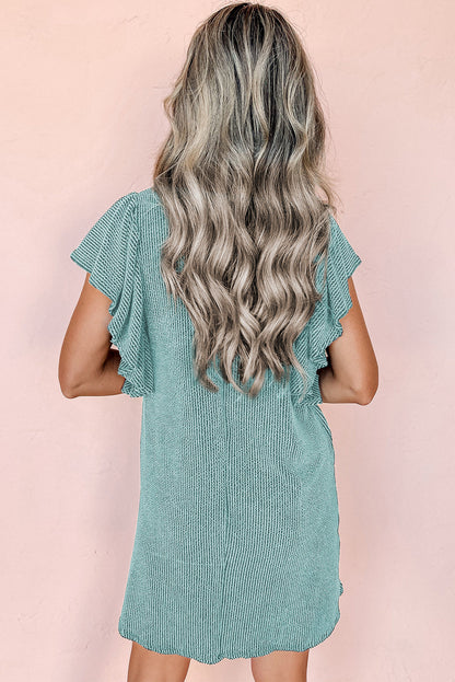 CM | Adorable mini vestido delfín con elegantes mangas mariposa