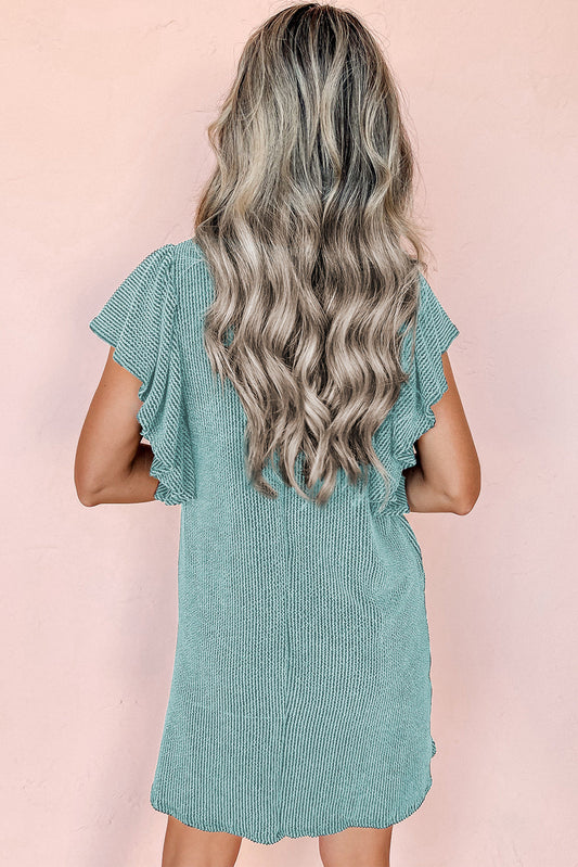 CM | Adorable mini vestido delfín con elegantes mangas mariposa