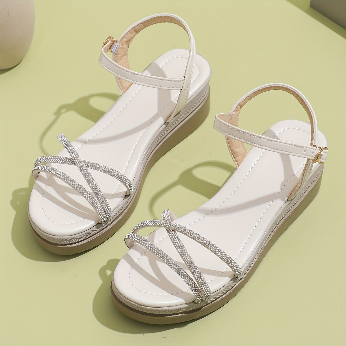 CM | Sandalias atemporales y elegantes