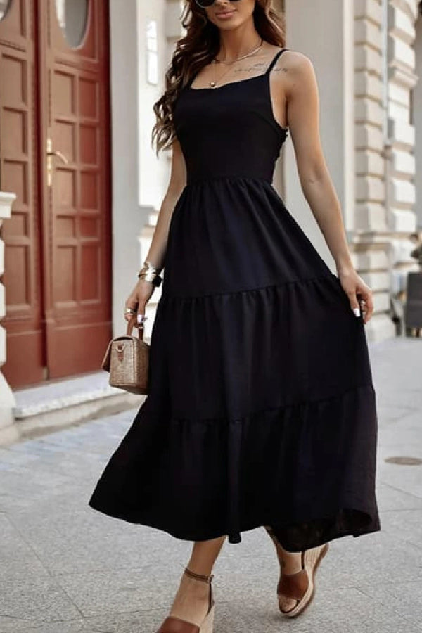CM | Vestido cruzado en color avena con corpiño sin espalda y maxi vestido con capas