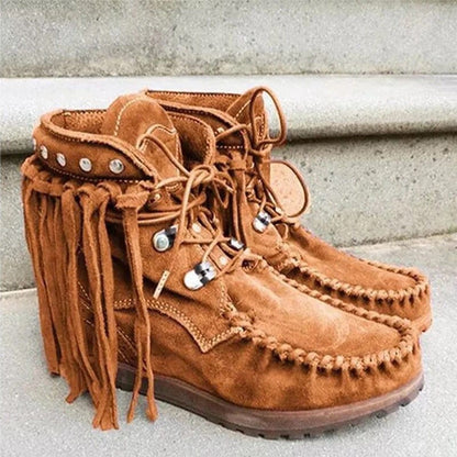 CM | Botines con cordones y puntera redonda