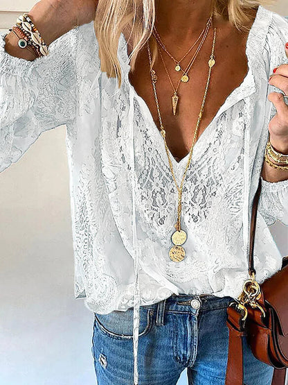 CM | Blusa única con detalles de encaje