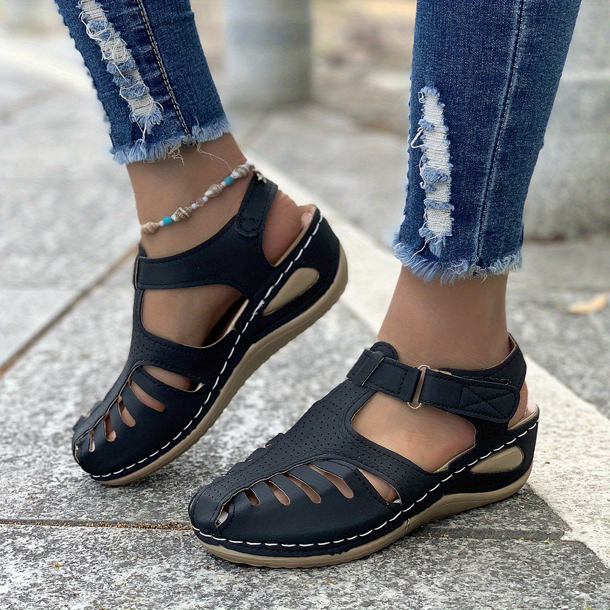 CM | Sandalias clásicas y elegantes
