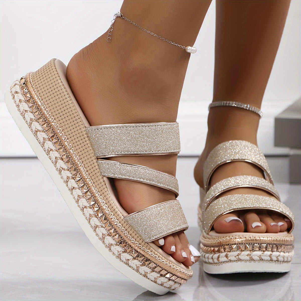 CM | Acogedoras sandalias de primavera