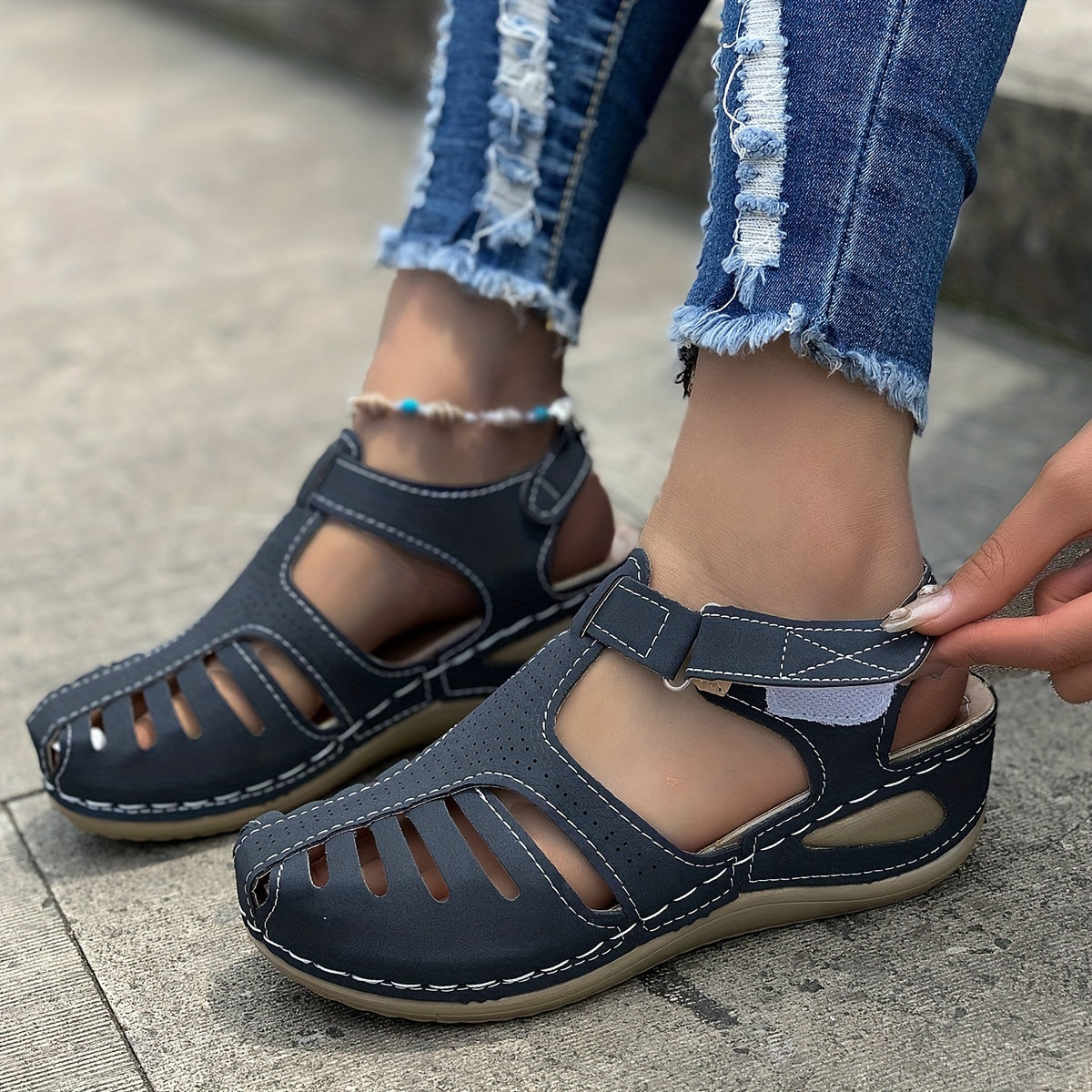 CM | Sandalias clásicas y elegantes