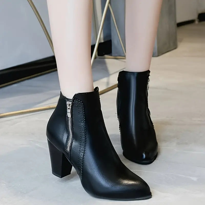 CM | CON SUELA BLANDA Y TACONES GRUESOS