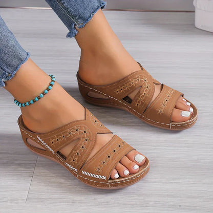 CM | Sandalias chic y relajadas en general