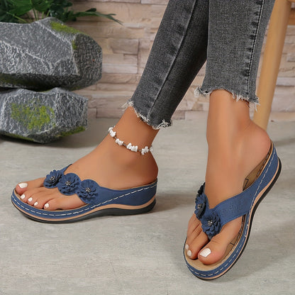 CM | Sandalias elegantes y cómodas con tiras florales