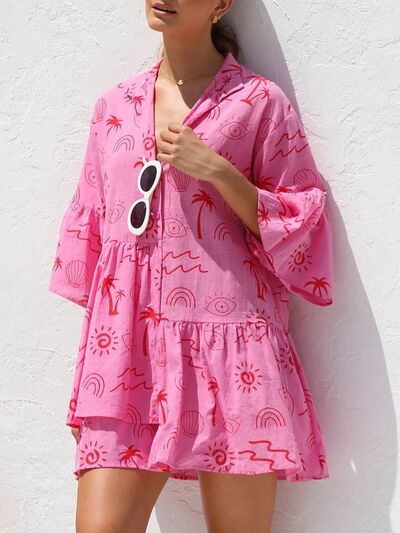 CM | Minivestido estampado con tapeta de botones y bajo con volantes