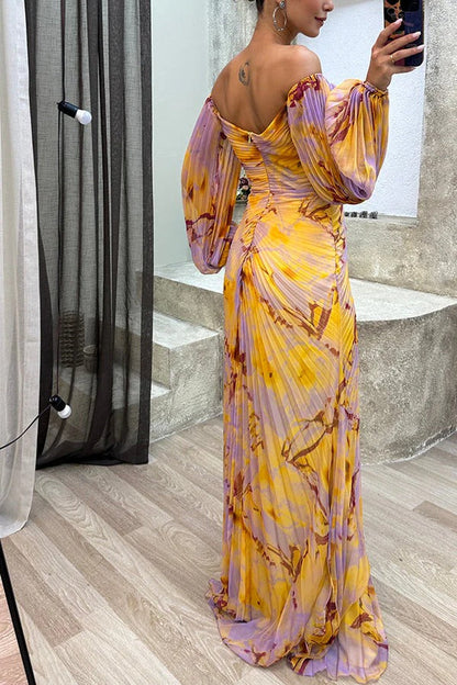 CM | Sunset Serenade maxi vestido estampado de hombros descubiertos con diamantes, pliegues y abertura