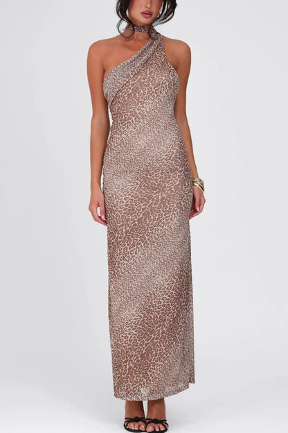 CM | maxi vestido con tirantes en la espalda y estampado de leopardo al bies