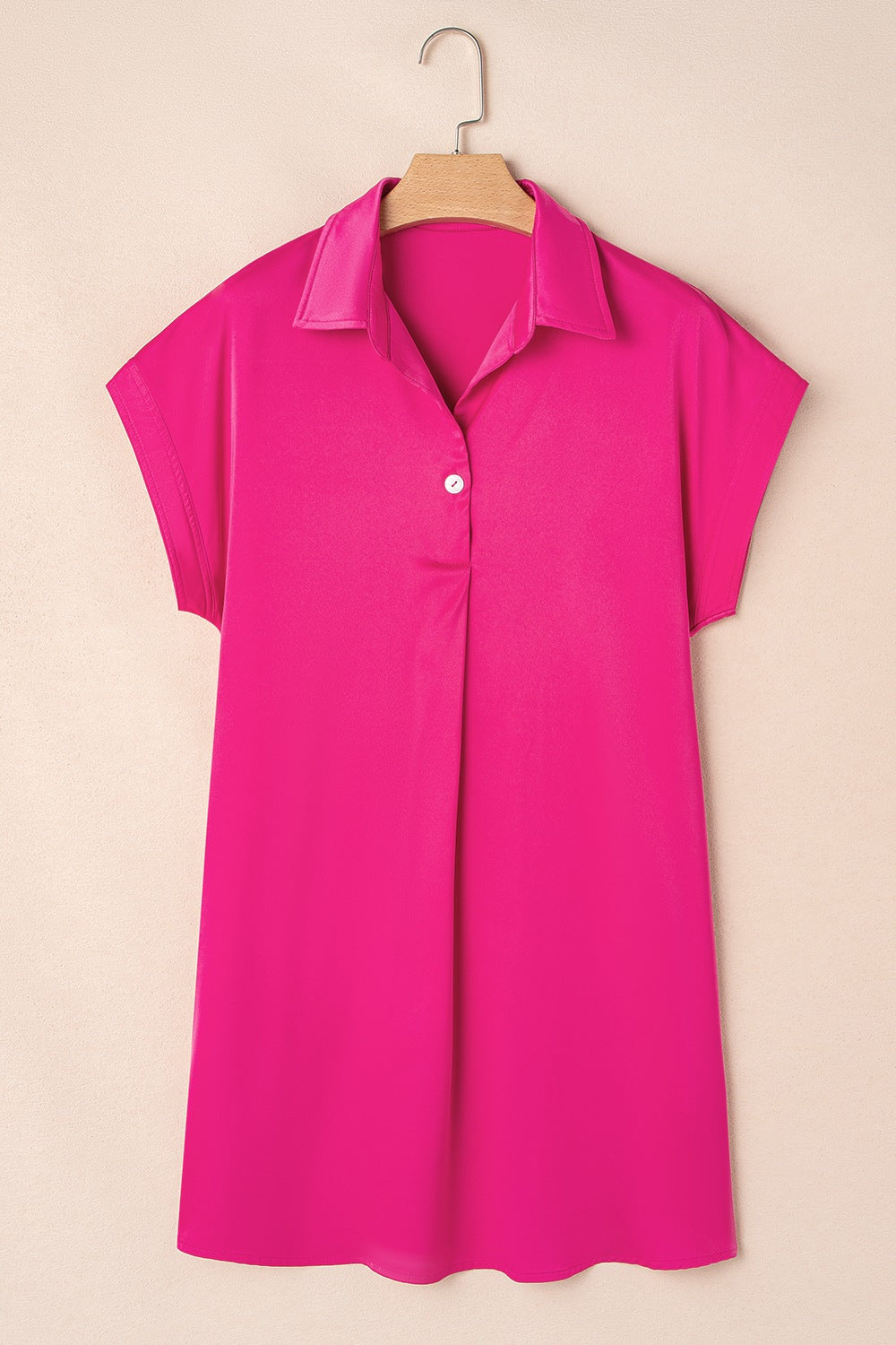 CM | Mini vestido camisero abotonado con cuello