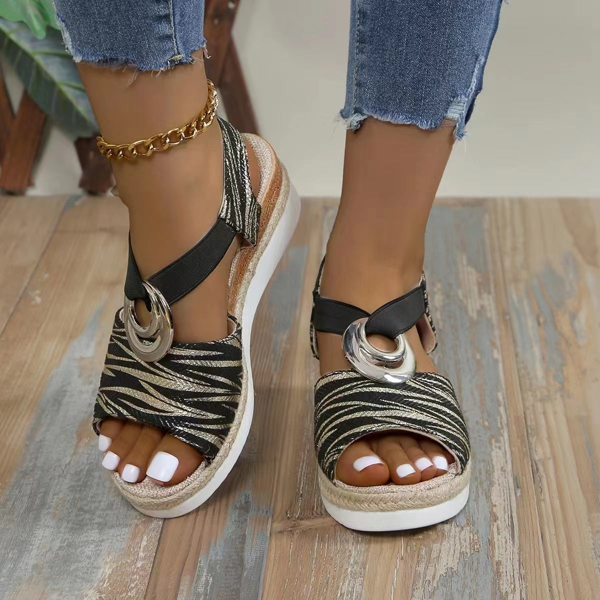 CM | Sandalias de cuña con tira al tobillo