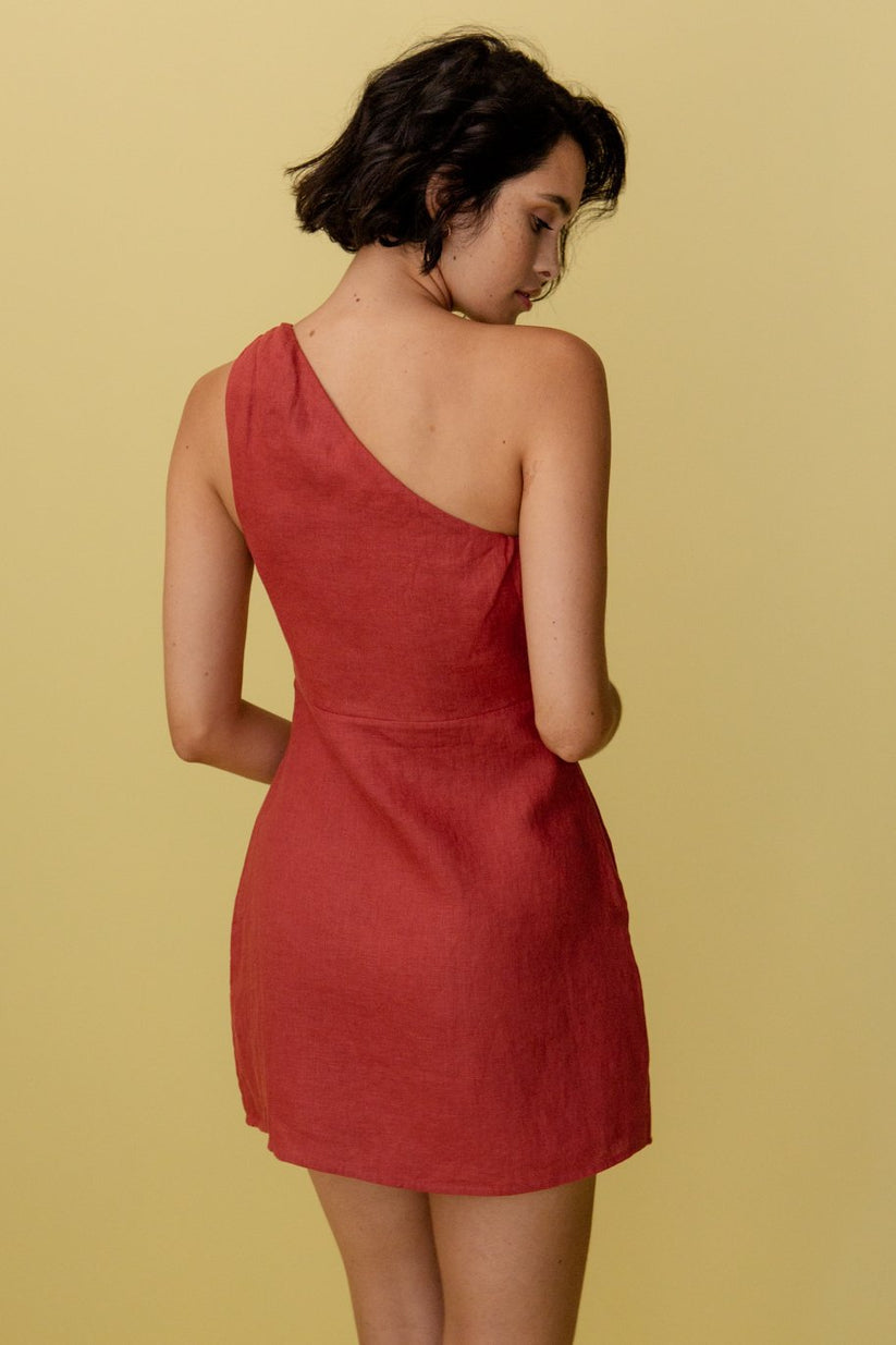 CM | Vestido corto asimétrico de lino
