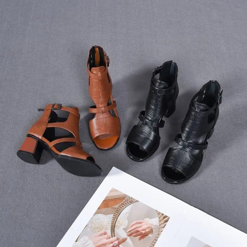CM | Zapatos con tacón grueso y correa ajustable