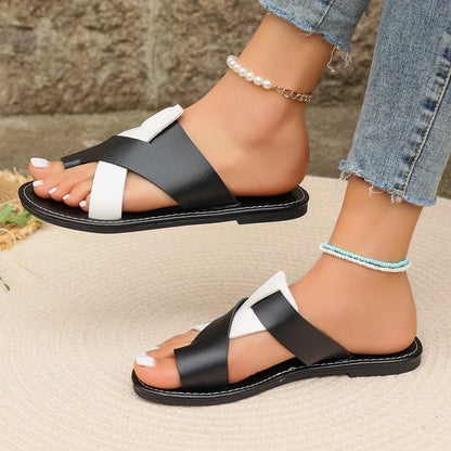 CM | Sandalias de moda con puntera abierta y diseño cut-out