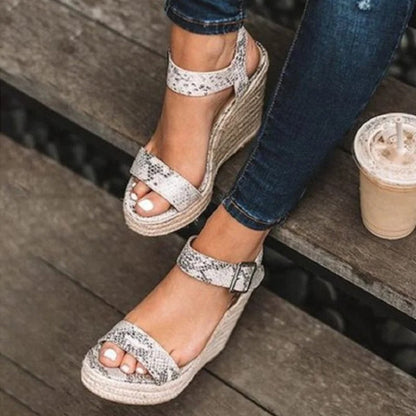 CM | Sandalias ortopédicas generales, cómodas y modernas