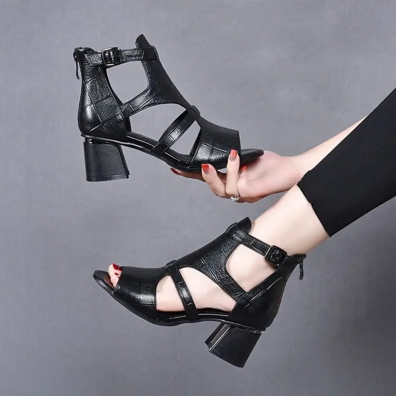 CM | Zapatos con tacón grueso y correa ajustable