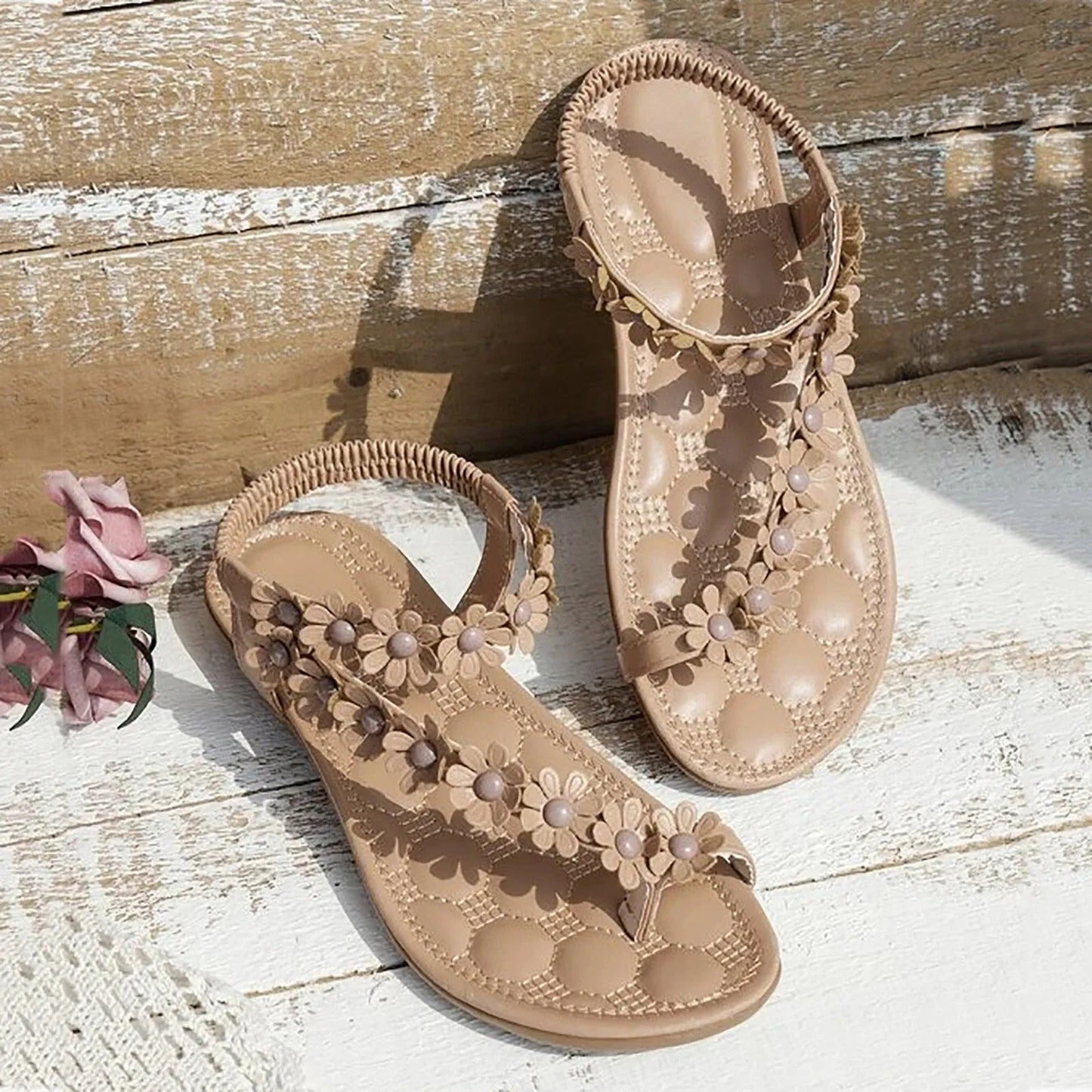 CM | Sandalias planas de flores de verano
