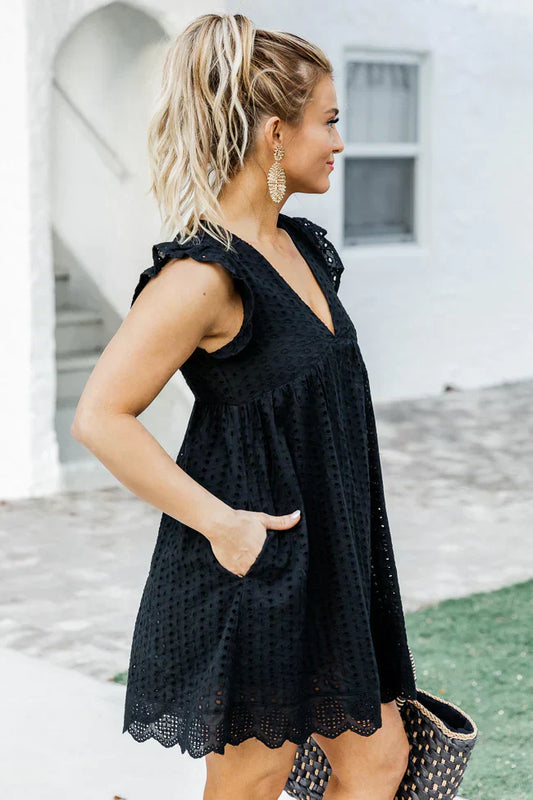 CM | Vestido corto bordado con volantes