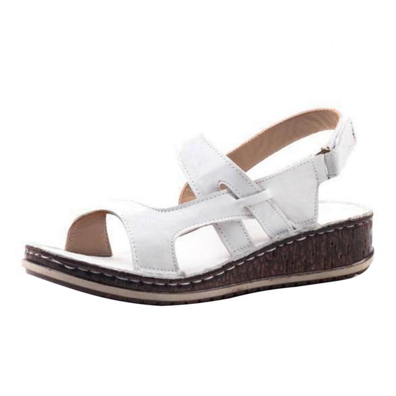CM | Cómodas sandalias de cuña con tiras ajustables