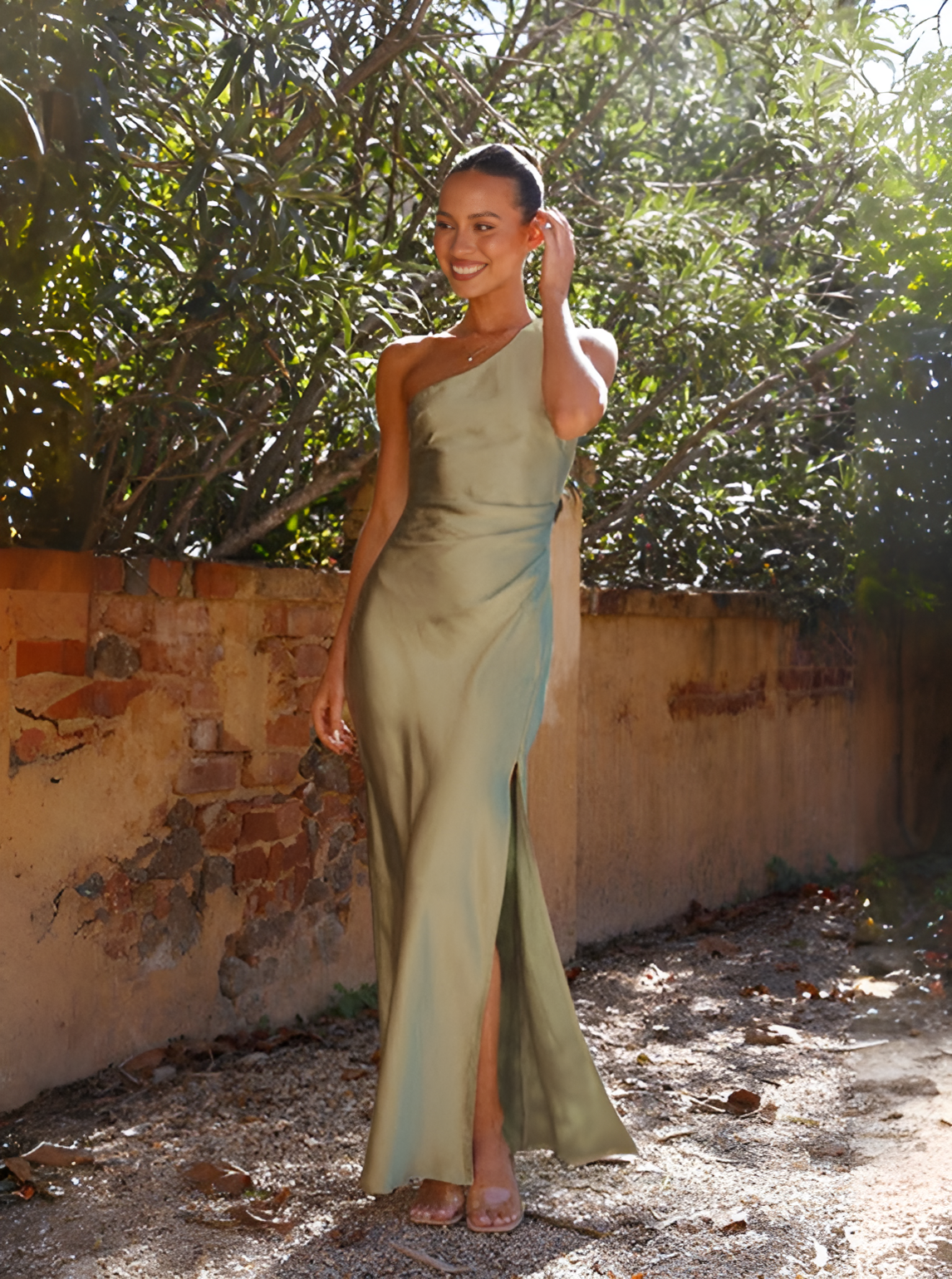 CM | Elegante Vestido Largo Asimétrico