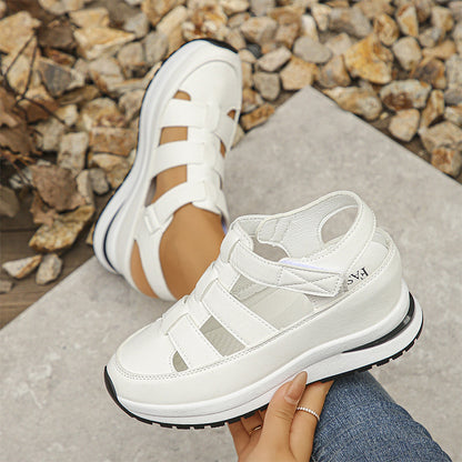 CM | Sandalias con puntera cerrada