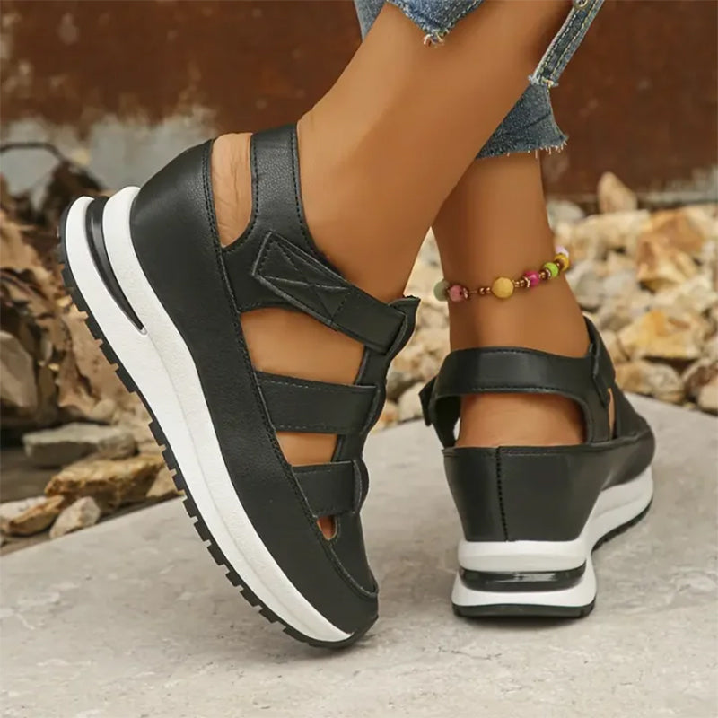 CM | Sandalias con puntera cerrada