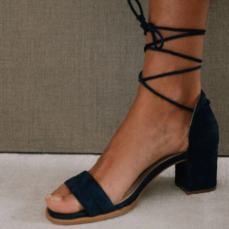 CM | Sandalias con cordones