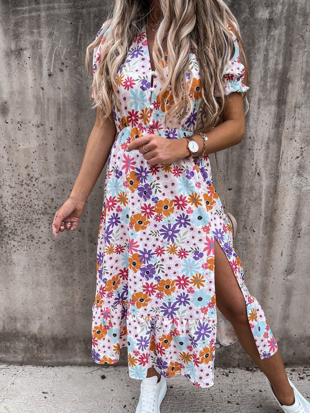 CM | Vestido largo con escote en V y estampado partido